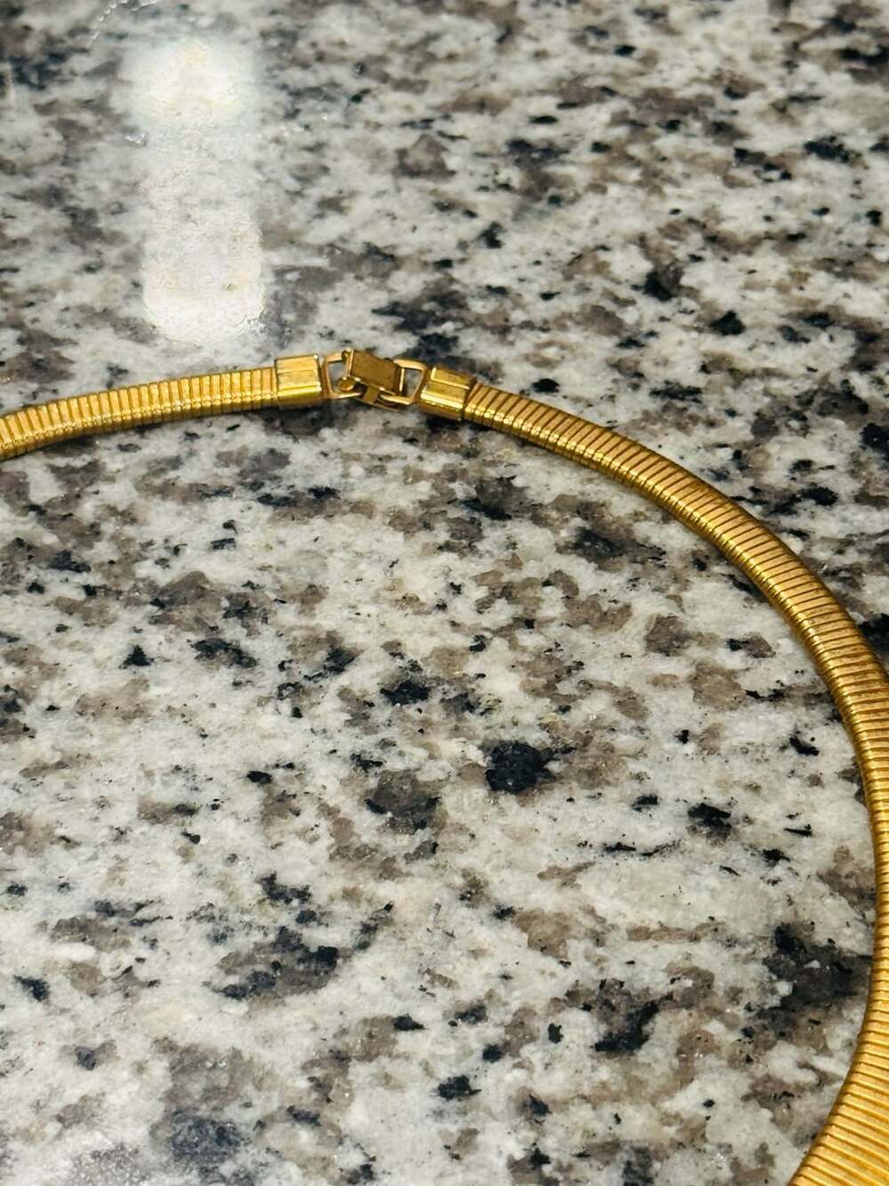 Vintage Gold Tone Omega Link Choker Necklace Collar - Picture 2 of 7